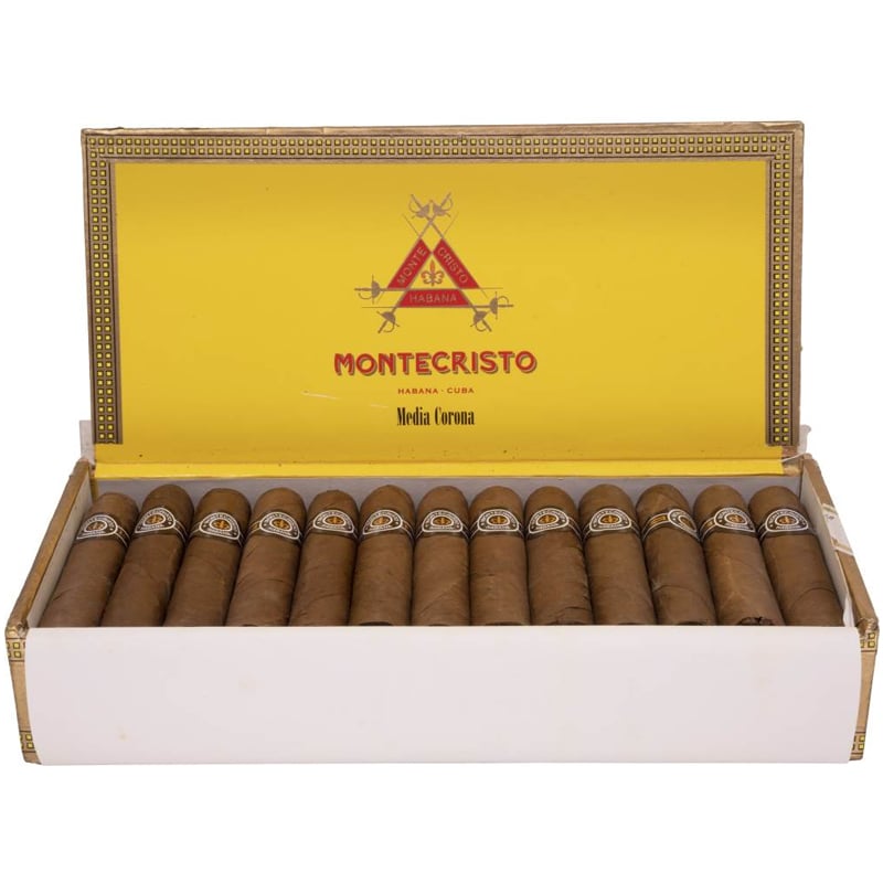 Montecristo Media Corona