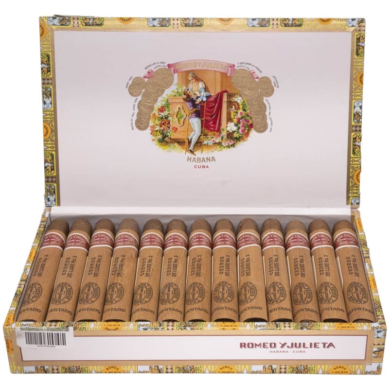 Romeo y Julieta Cedros de Luxe No. 3