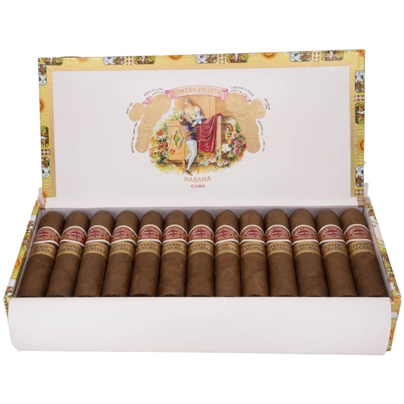 Romeo y Julieta Petit Coronas